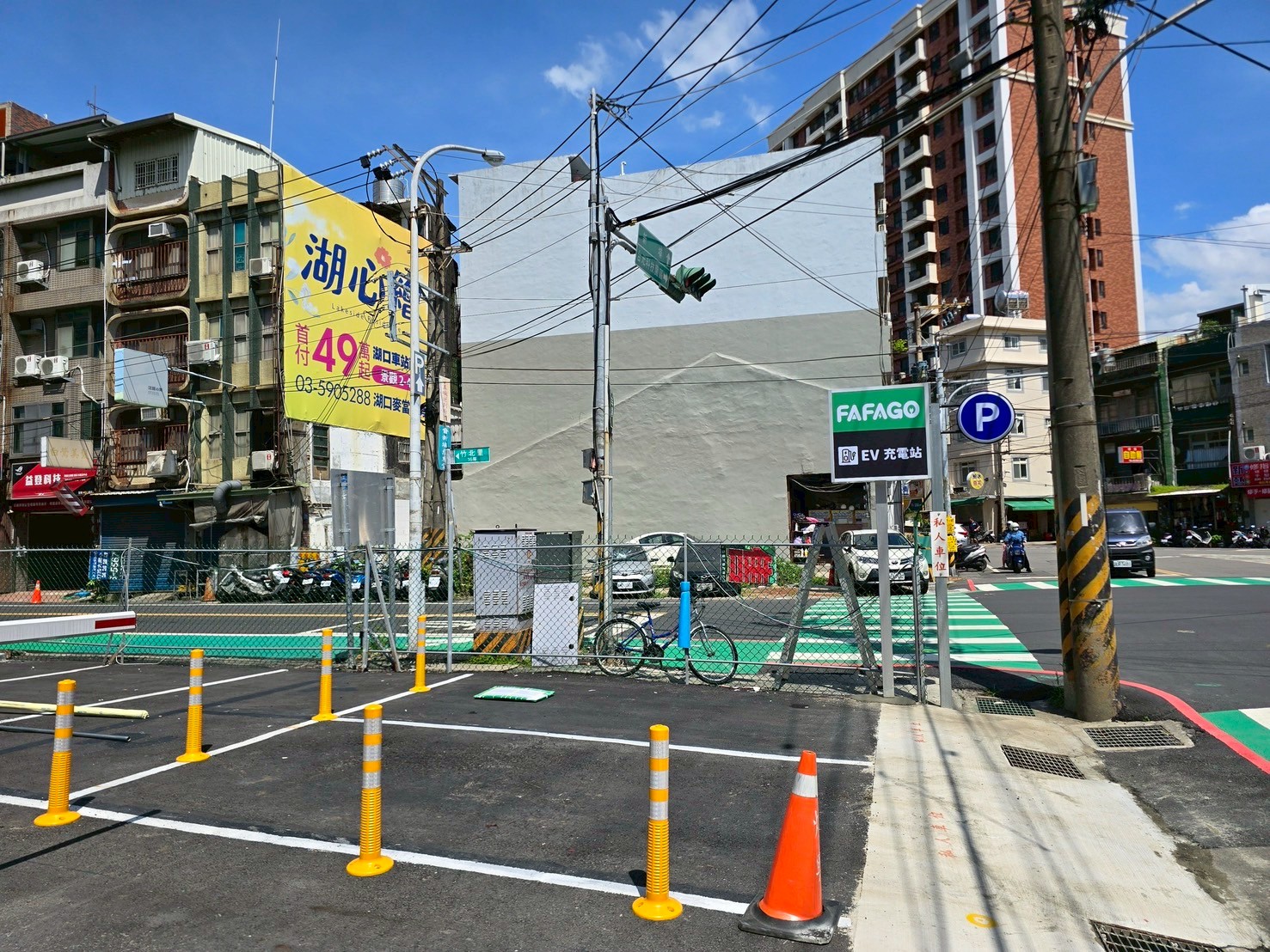 Zhubei Station Parking Lot